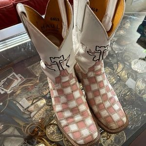 Tin haul cowgirl boots